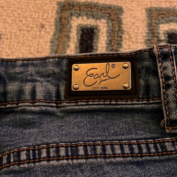 Earl jeans size 4 - Picture 7 of 7